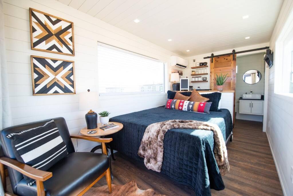 New The Buffalo-Shipping Container In Alpine Exteriér fotografie