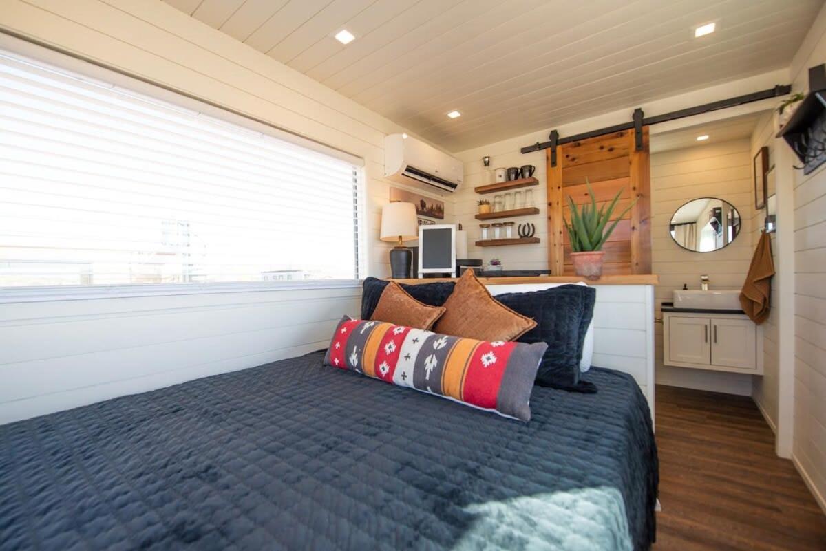 New The Buffalo-Shipping Container In Alpine Exteriér fotografie